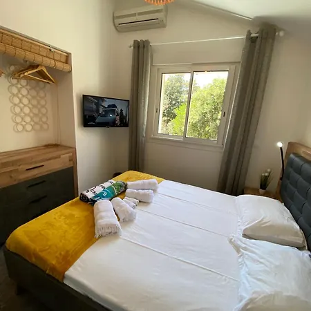 Feriehus Casa Totti Vue Avec Piscine *