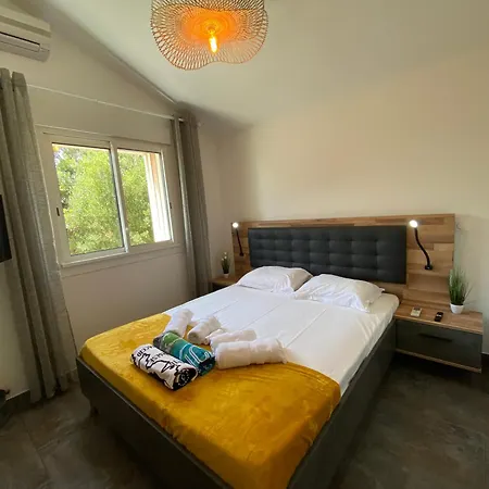 Feriehus Casa Totti Vue Avec Piscine