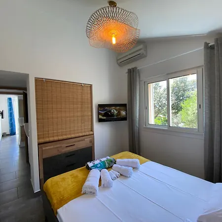 Feriehus Casa Totti Vue Avec Piscine Porto-Vecchio (Corsica)